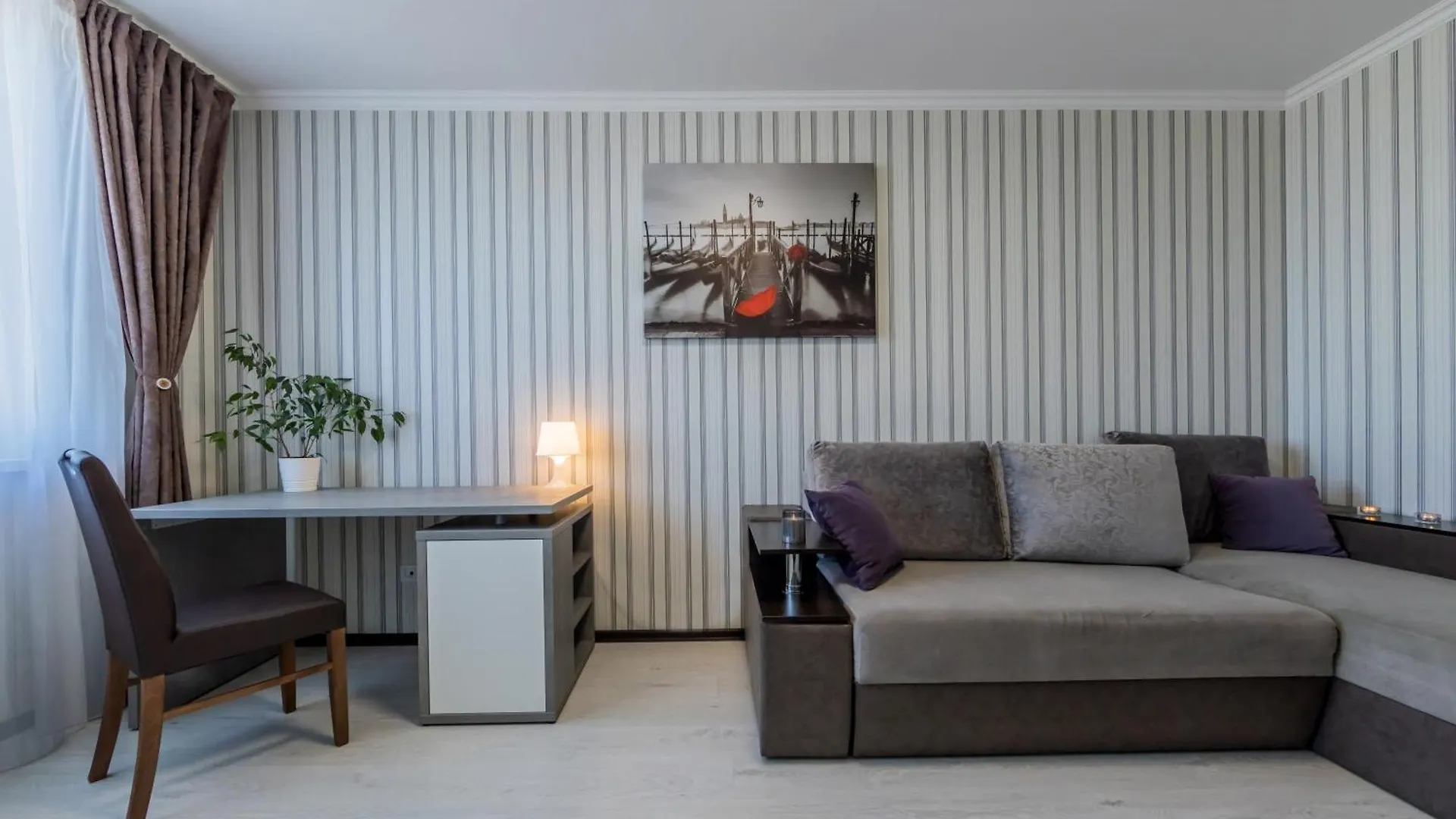 1-К Люкс В 2 Мин Від М Чернігівська Apartment Kyiv