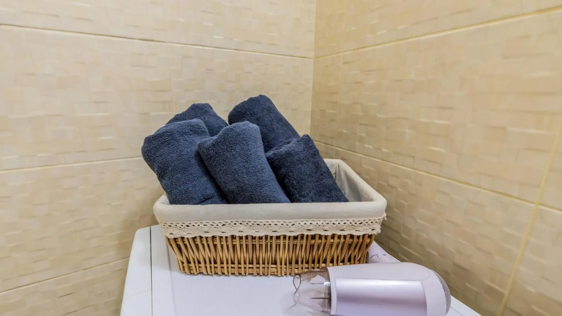 1-К Люкс В 2 Мин Від М Чернігівська Apartment Kyiv