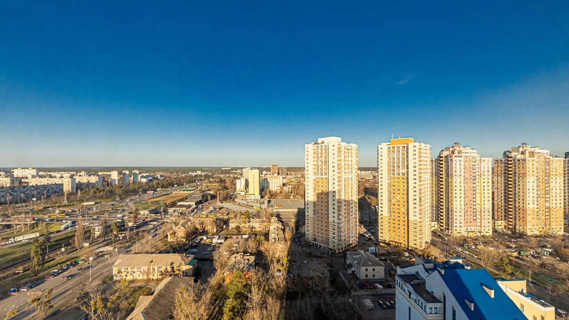 1-К Люкс В 2 Мин Від М Чернігівська Apartment Kyiv
