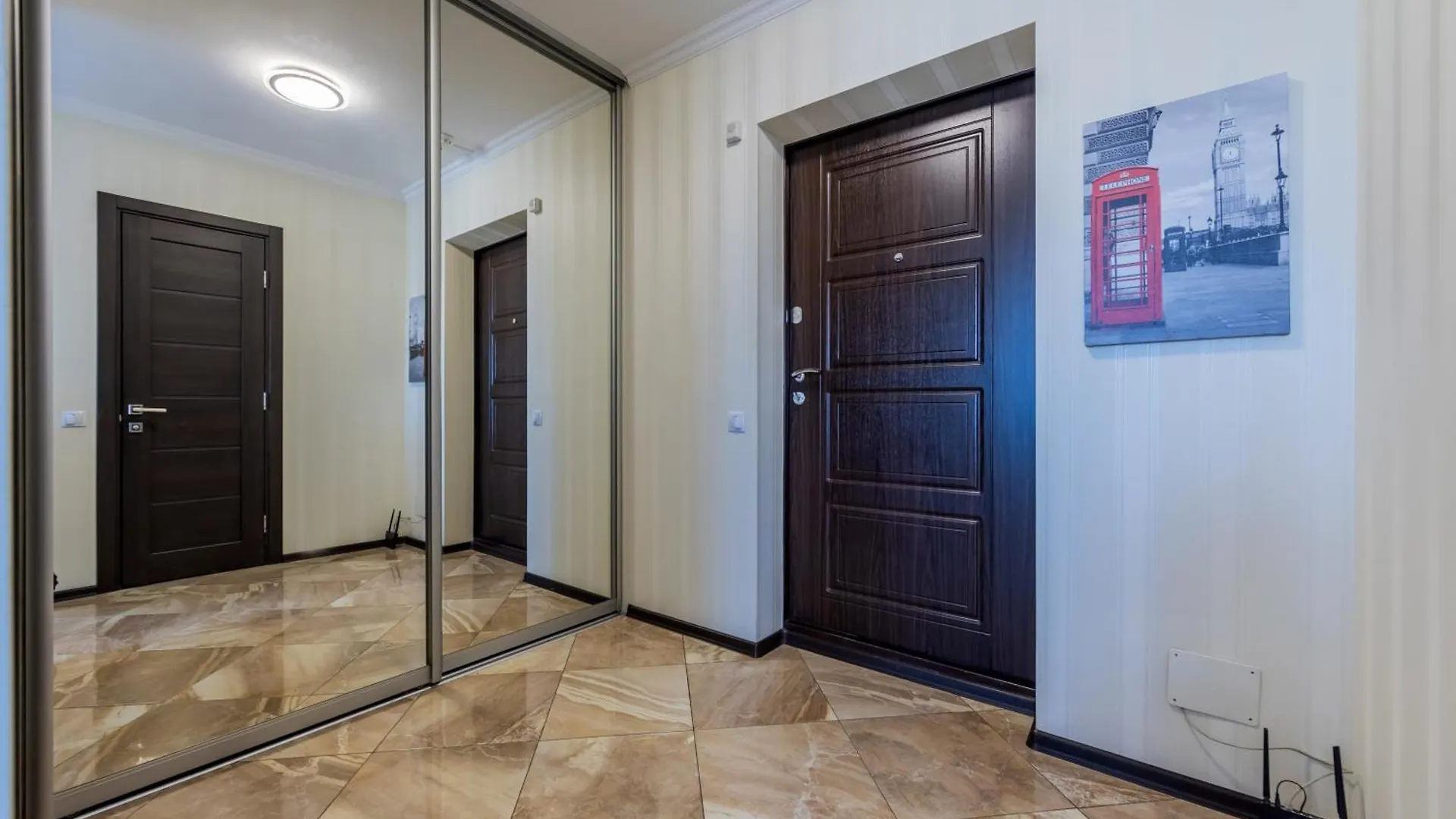 Apartmán 1-К Люкс В 2 Мин Від М Чернігівська Kyjev